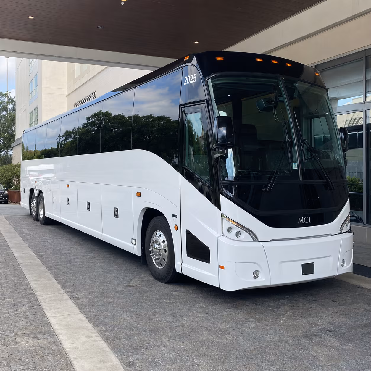 charleston charter bus services fleet