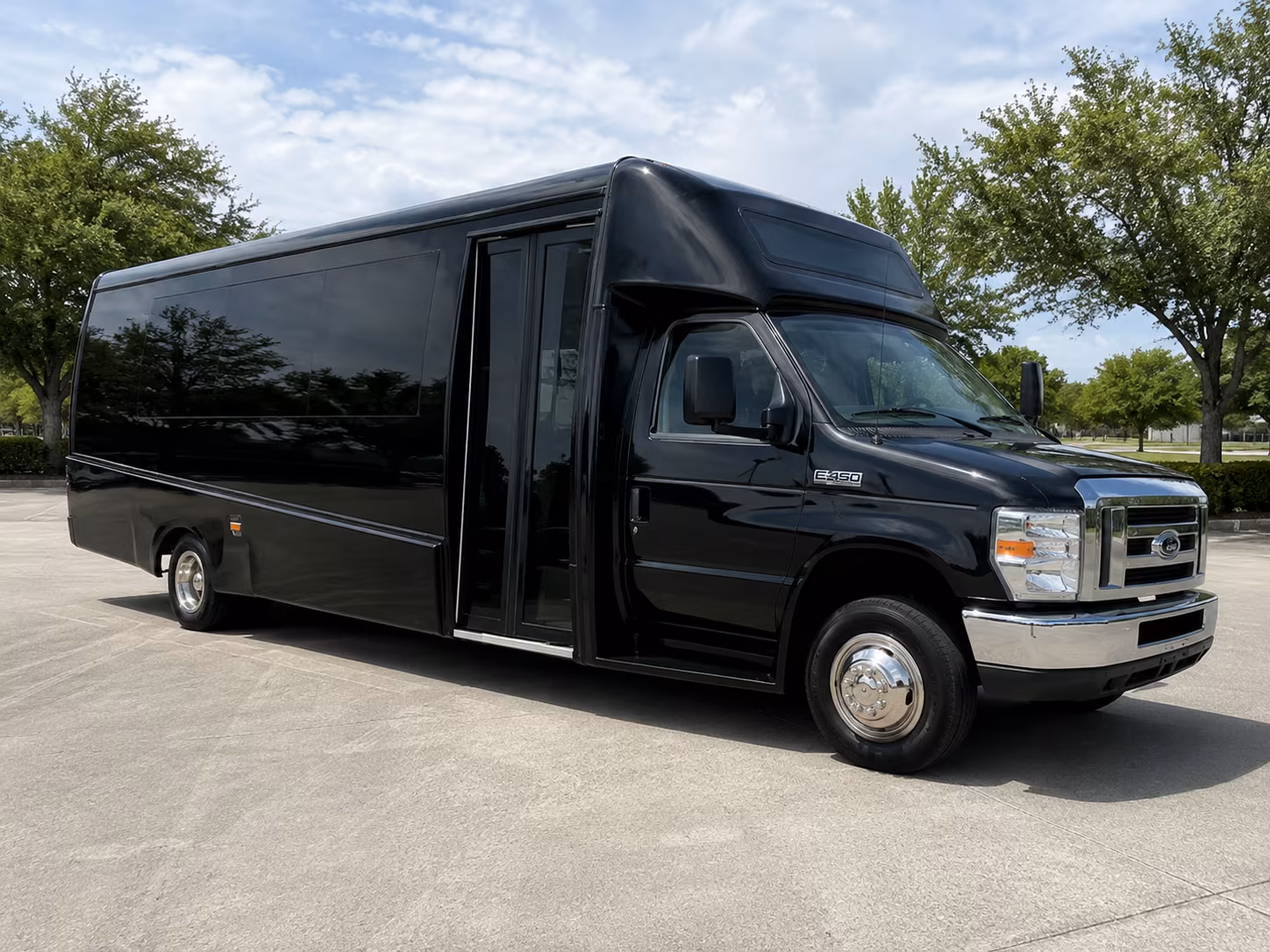 charleston corporate event transportation onboard seating