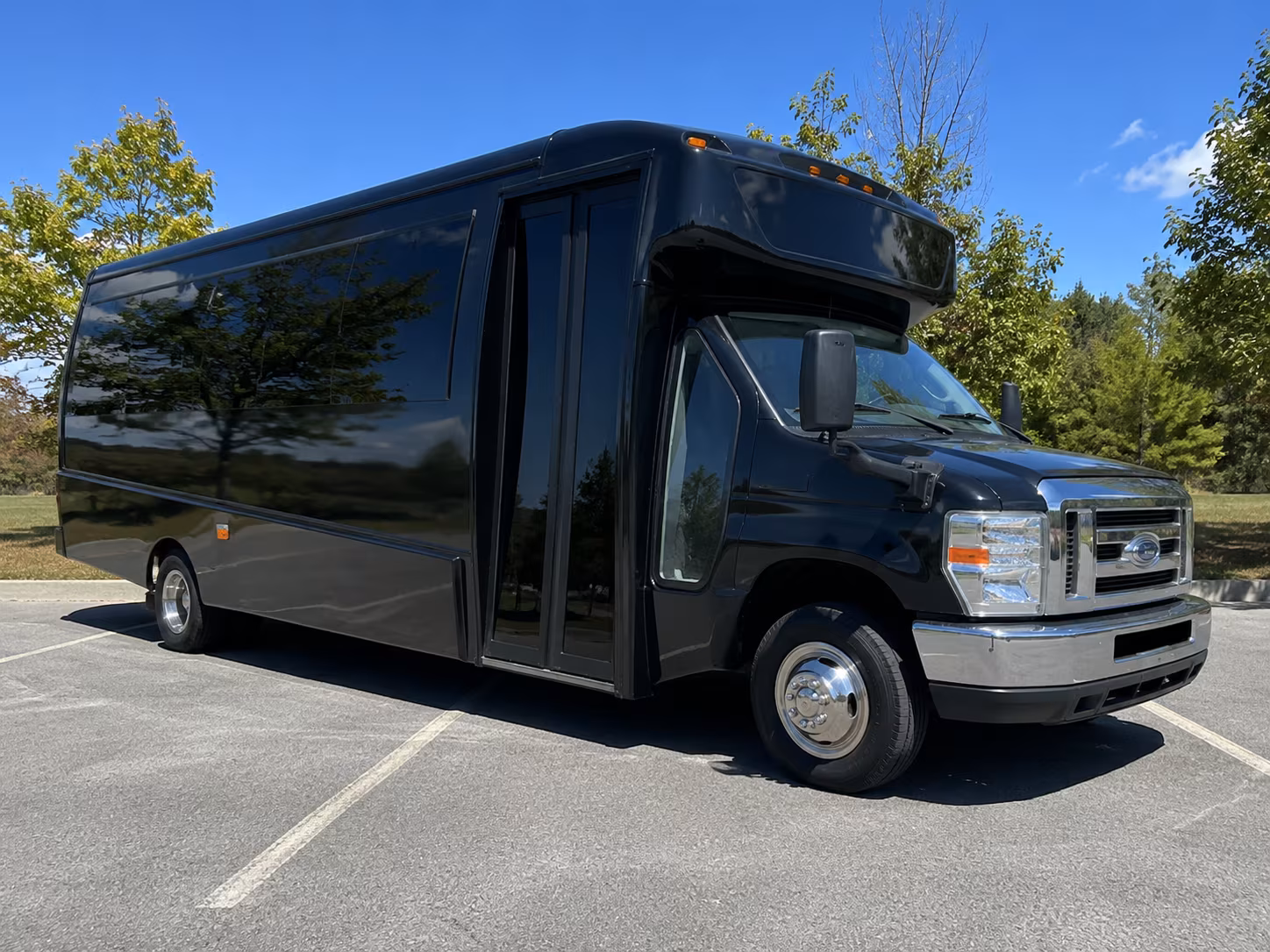 charleston sporting event transportation onboard seating