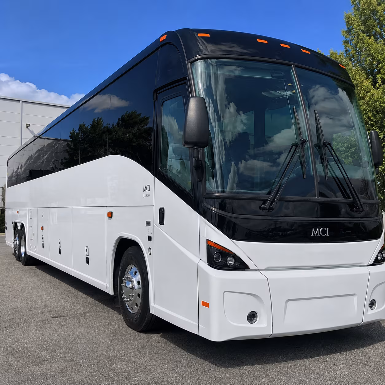 shuttle your team between the peninsula and north charleston s manufacturing corridor