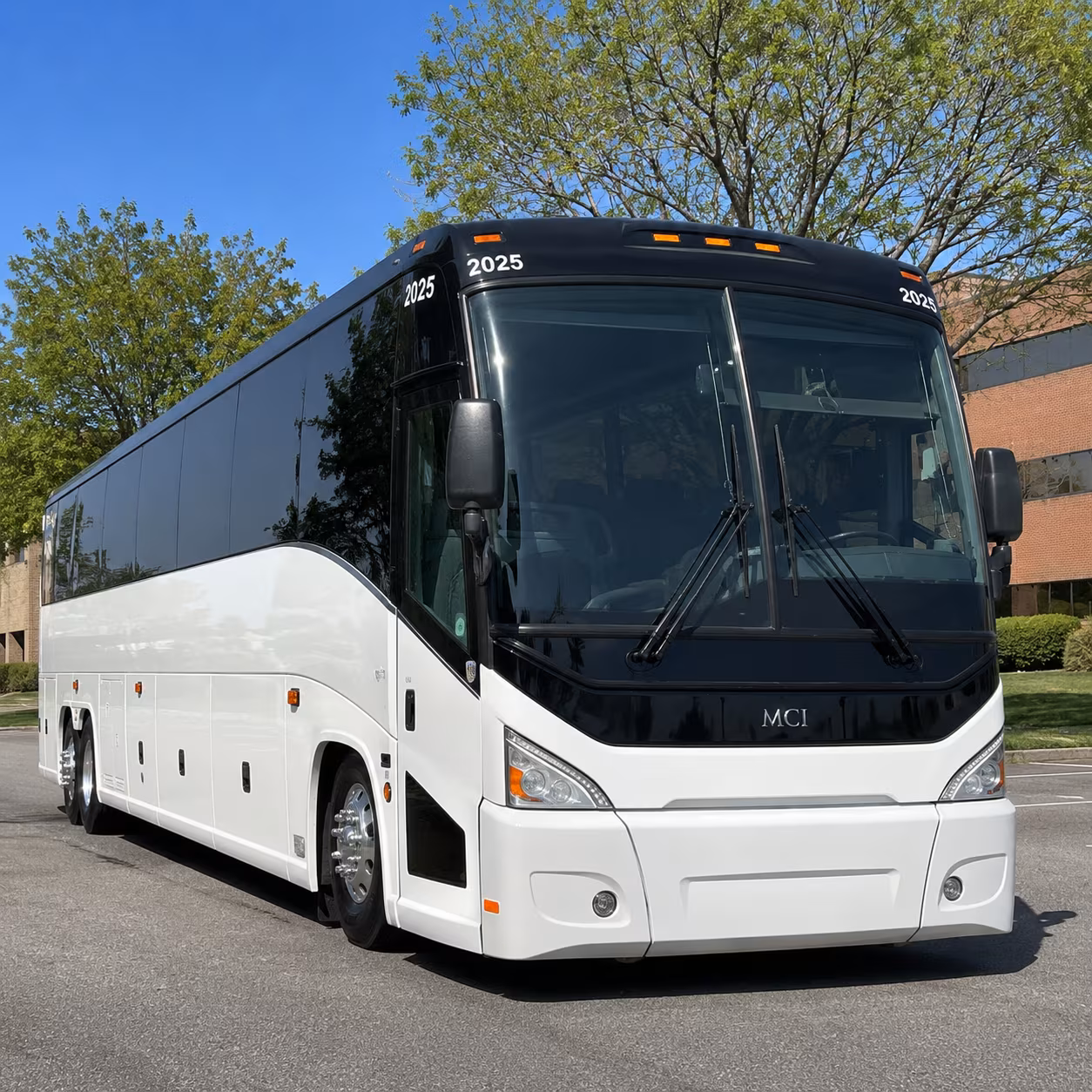 shuttle your wedding guests across charleston without the parking nightmare